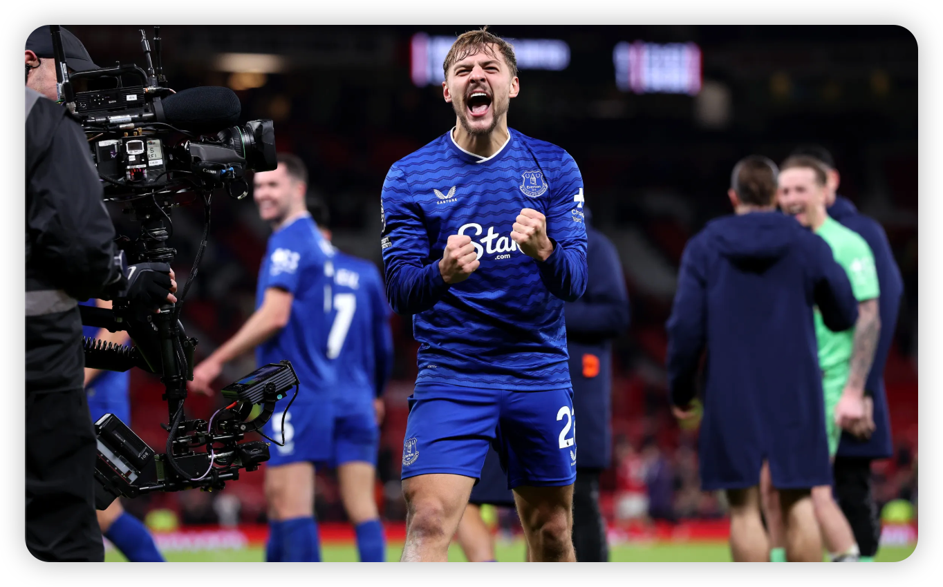 Everton Secures Argentine Defender Ramiro Funes Mori